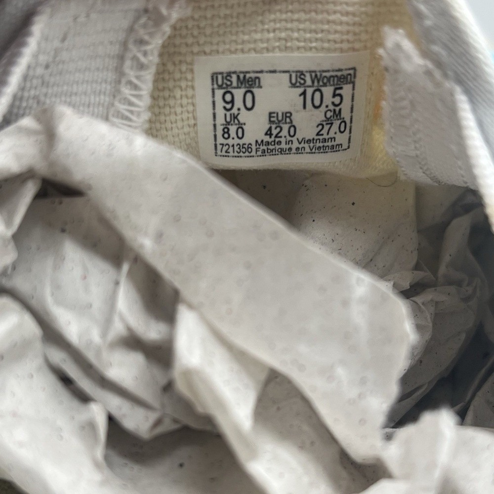Vans Classic x Disney 50th Anniversary Mickey & Friends Canvas - Men's Size 9 - Picture 8 of 8